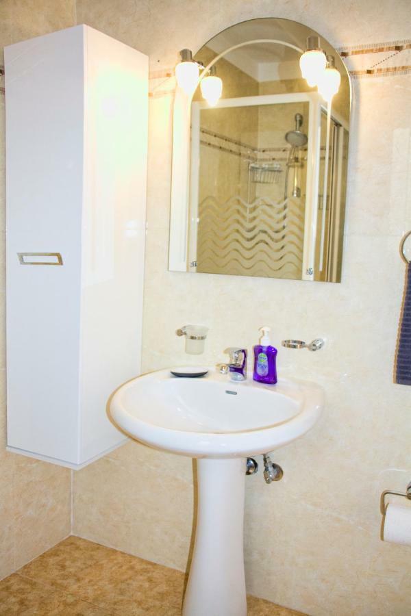 Charming Apartment Near Athens Center And The Sea Eksteriør billede